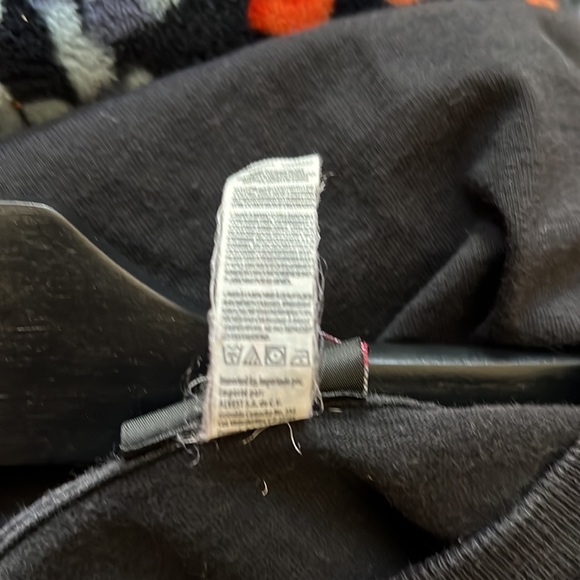 Independent tee - Picture 5 of 5